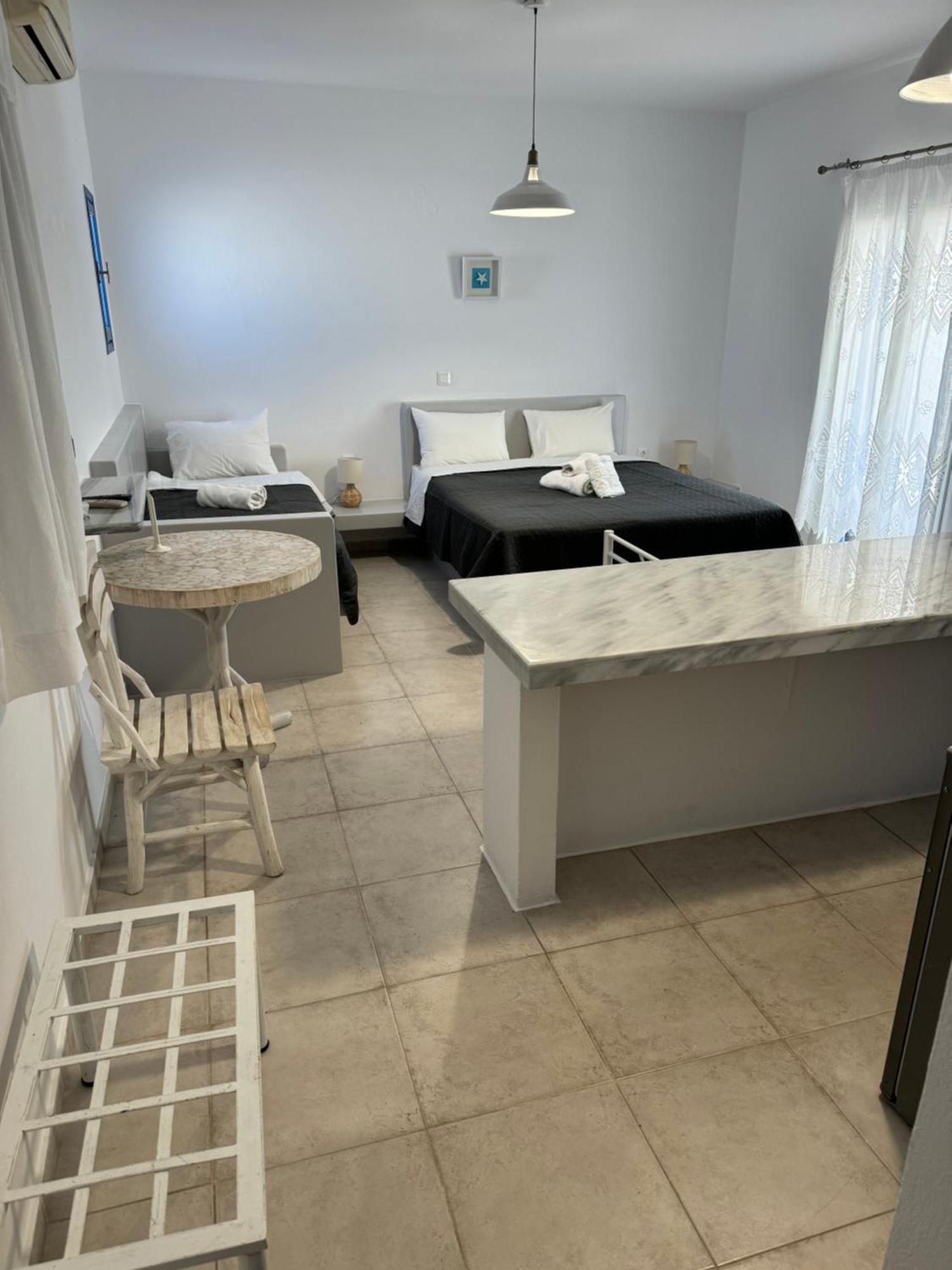 Christina'S House Apartment Koufonisia Екстериор снимка